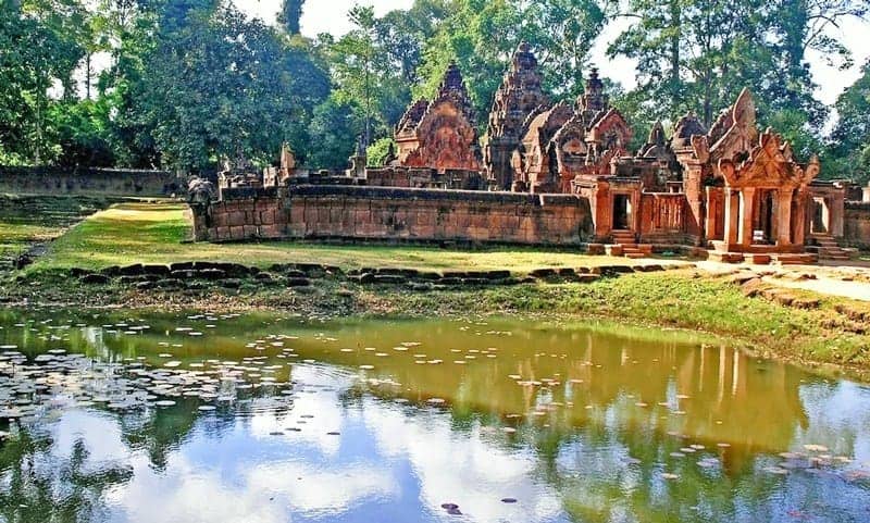 Banteay Srey - Art Theft and a Woman's Touch